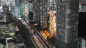 beau bâtiment d'architecture dans la ville de tokyo au japon video